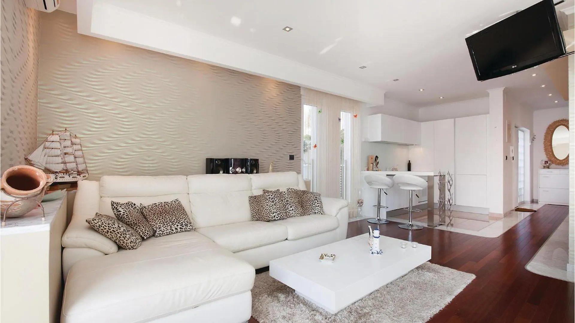 Сasa de vacaciones Cozy Home In Crikvenica With Wifi